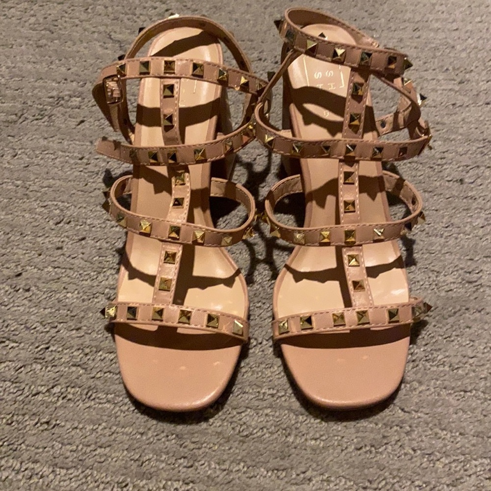 New Nude gold studded heels by Vici!